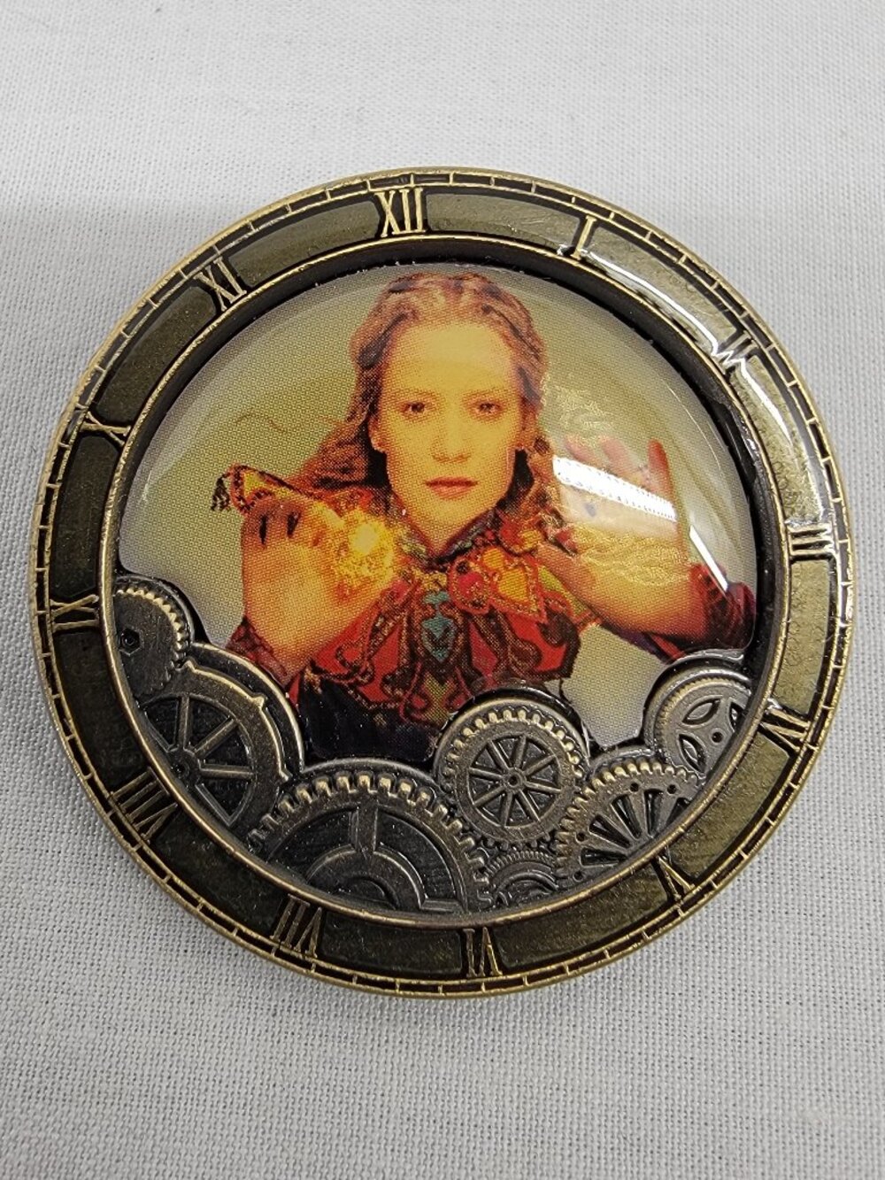 DISNEY Pin Trading ~ Alice Through The Looking Glass ~ Limited Release ~ 2016